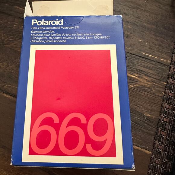 Polaroid 669 Polacolor ER Instant Pack Film 2 Packs Expired 1988 - Picture 3 of 6